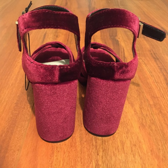 NEW Velvet platform Sandals  Red sz 7 - Picture 4 of 6